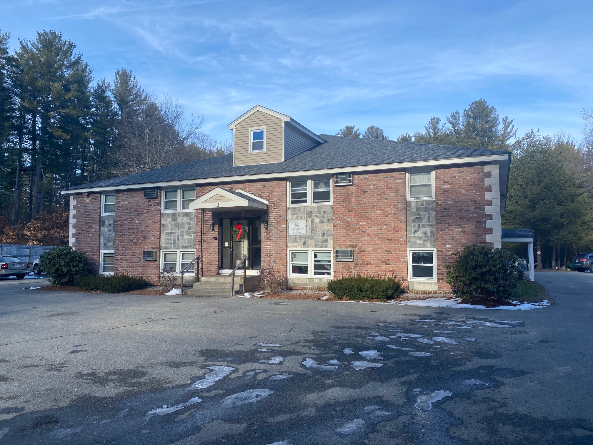 9 Units in Townsend MA